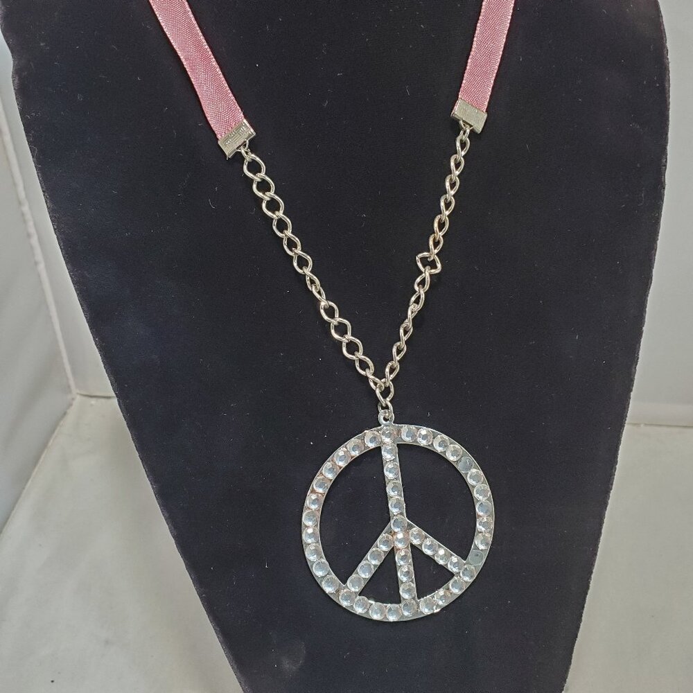 Bijou Iridescent Peace Sign silver with ribbon Necklace: - Picture 4 of 13
